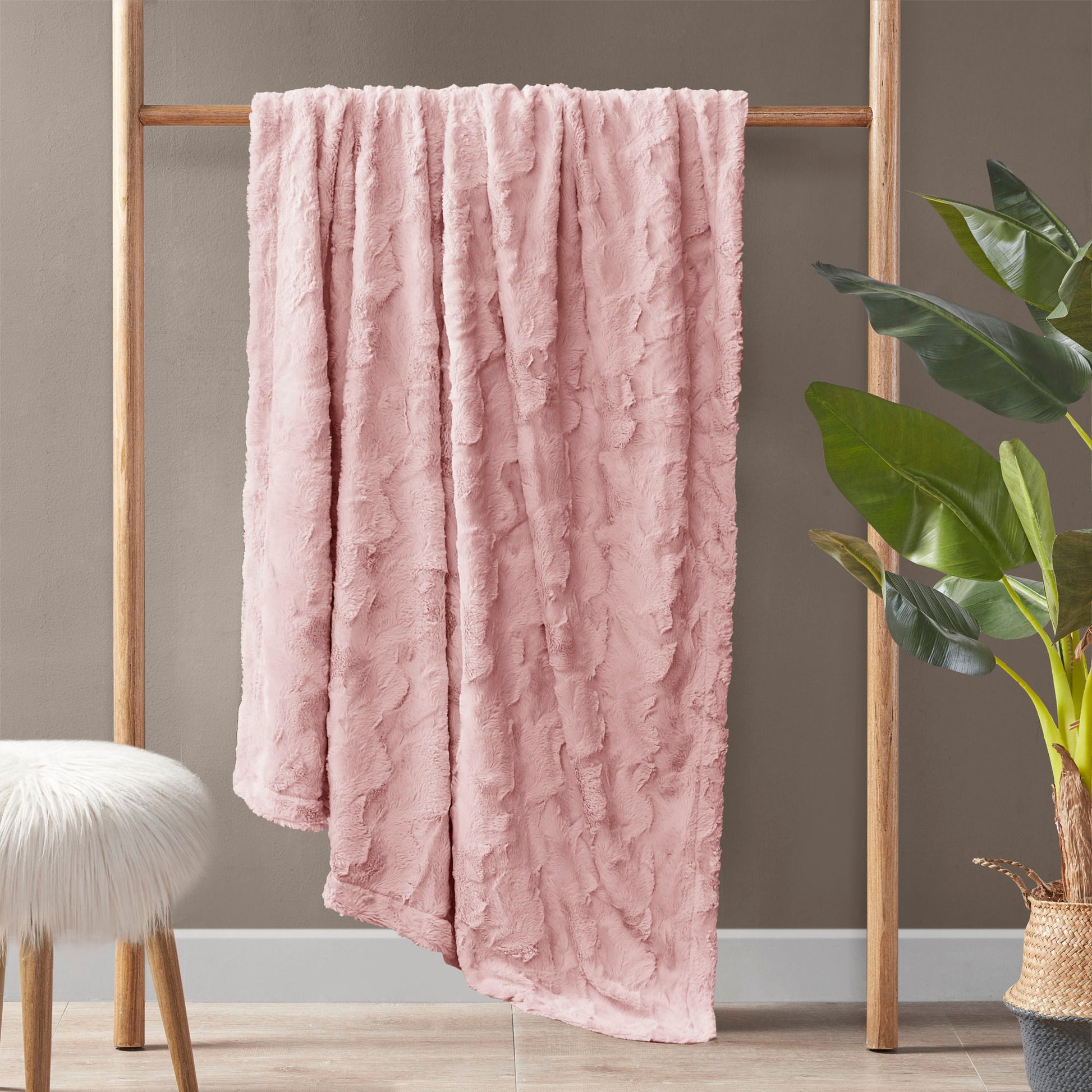 Zuri - 66" x 90" Blanket - Blush / Gray