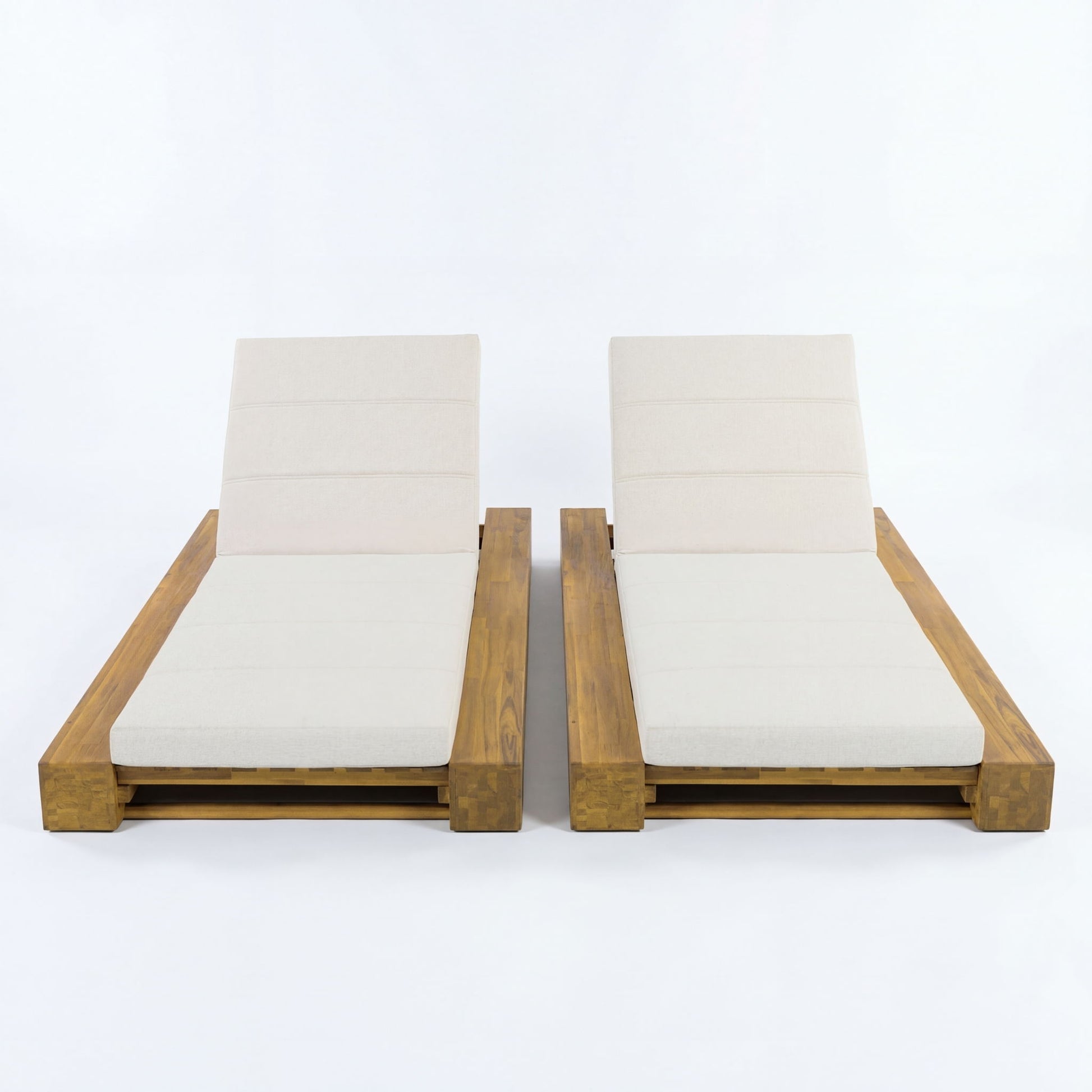 Outdoor Chaise Lounges With Water-Resistant Cushions