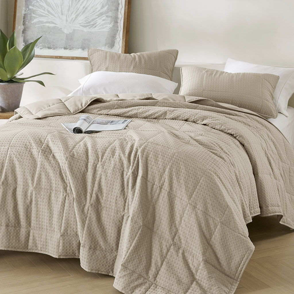 Mina - King/California King Waffle Weave Textured Quilt Set - Neutral