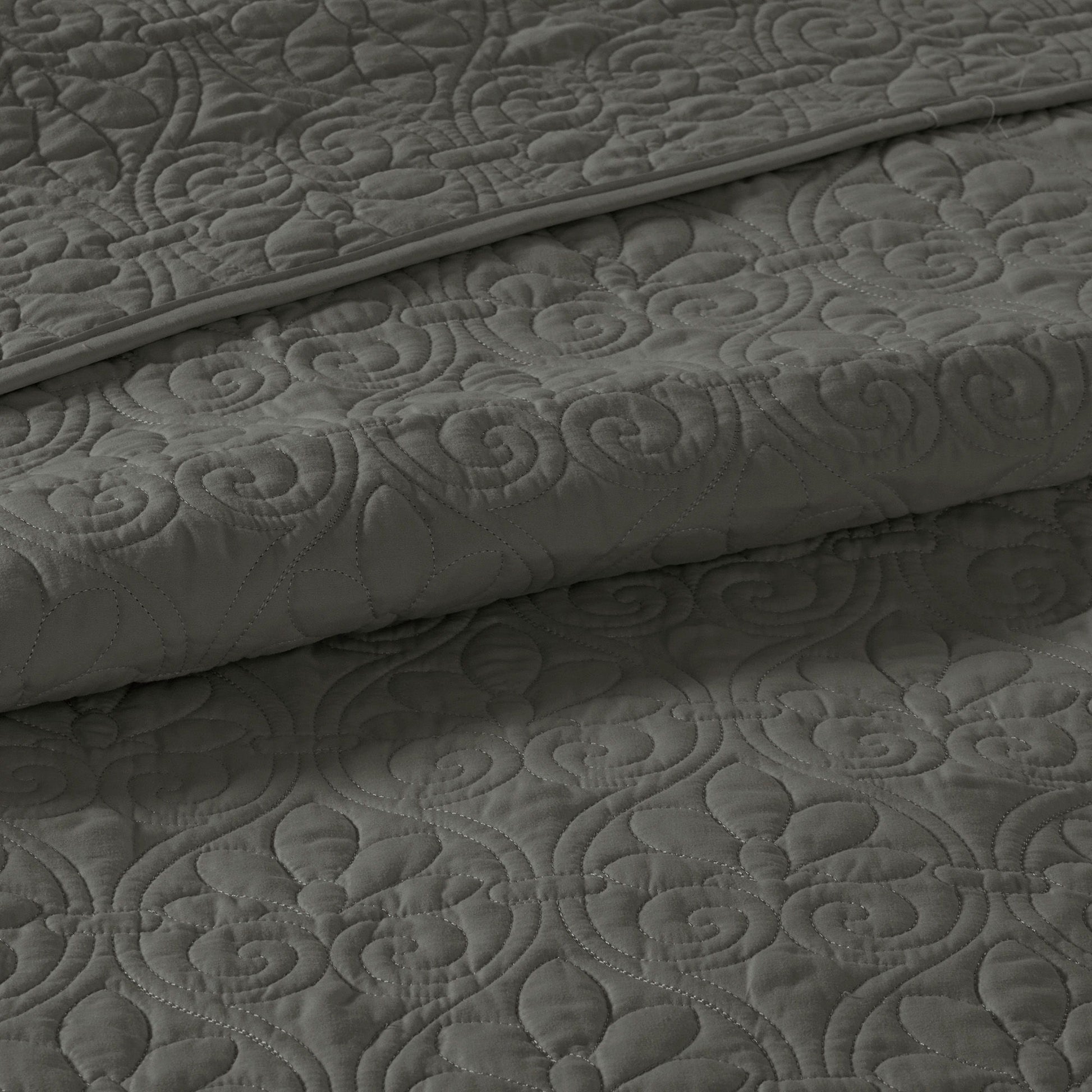 Quebec - Queen Reversible Bedspread Set - Dark Gray