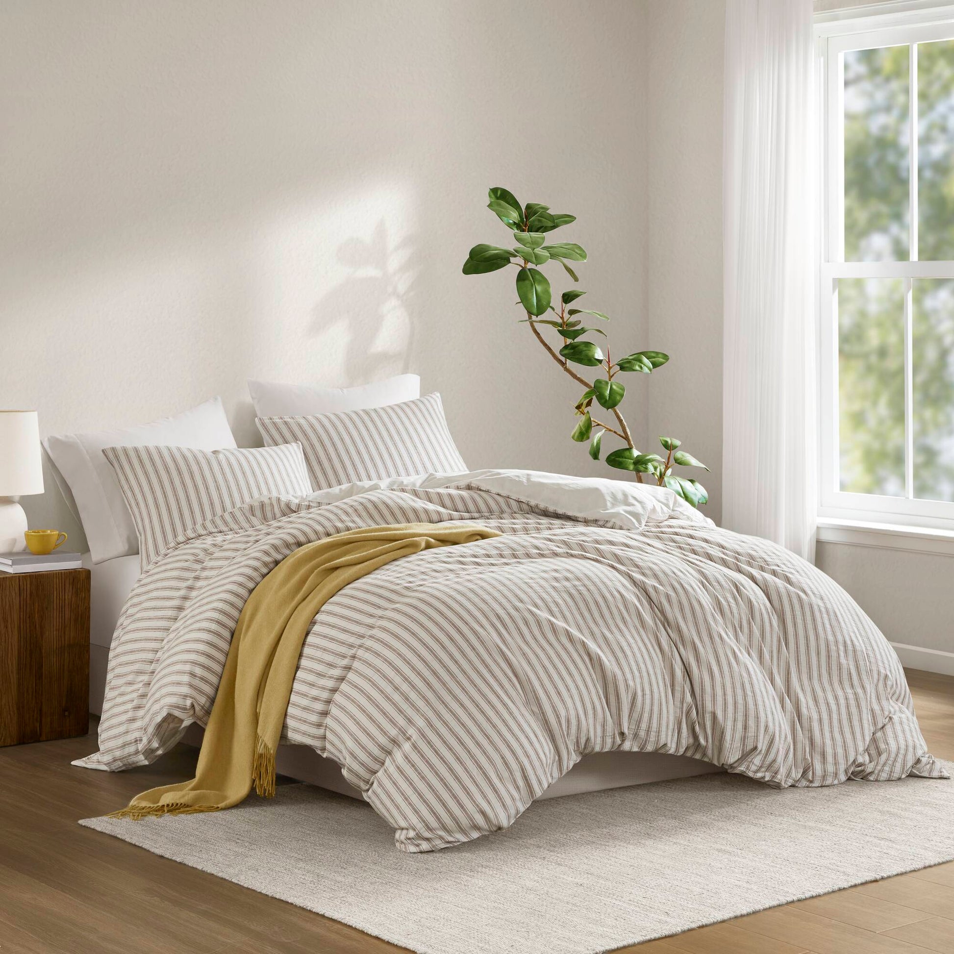 Etta - 3 Piece California King Duvet Set - Tan