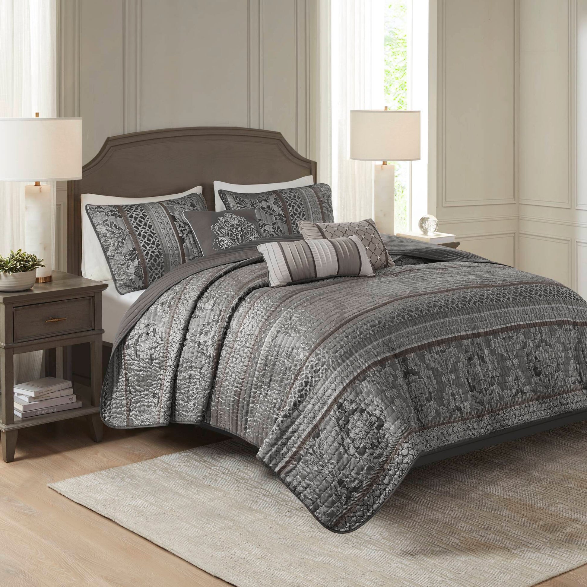 Bellagio - 6 Piece King/California King Quilt Set With Throw Pillows - Gray