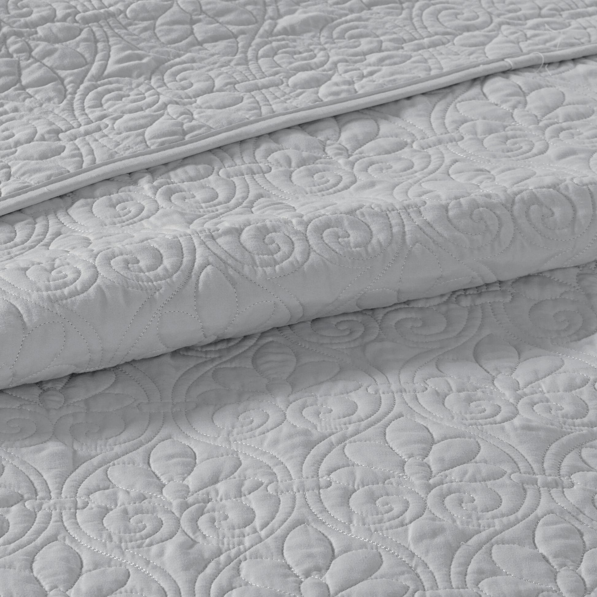 Quebec - King Reversible Bedspread Set - Gray