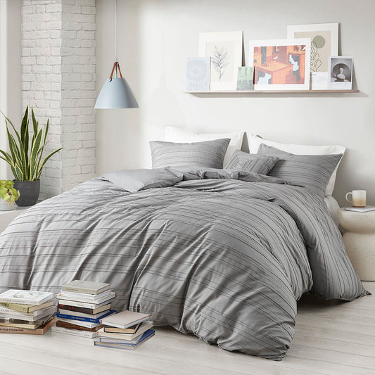 Oliver - Cationic Dyed Clip Jacquard Twin Duvet Cover Set With Throw Pillow - Gray