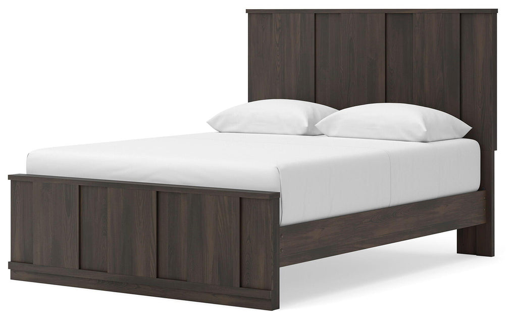 Shaehartin - Panel Platform Bed