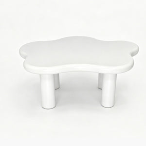 Cloud Shaped Coffee Table With 4 Round Legs