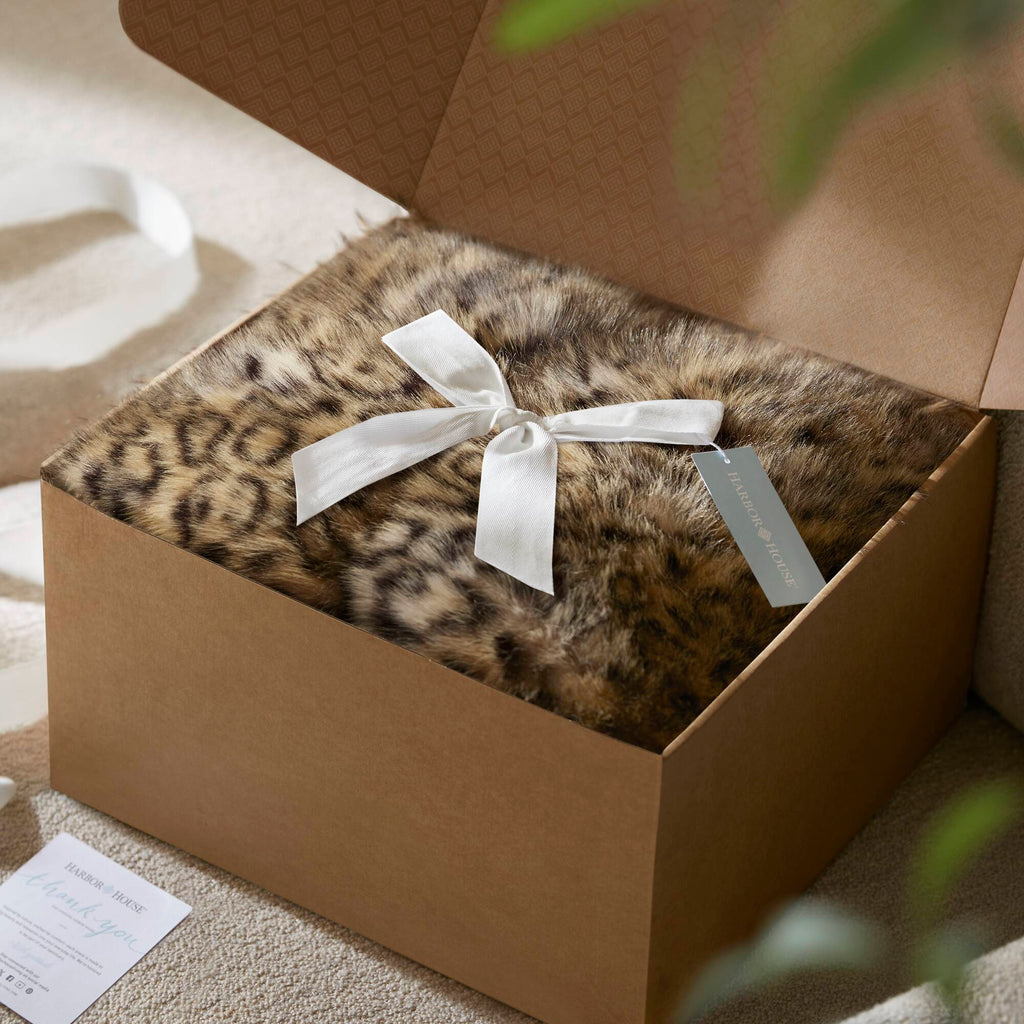 Botswana Animal Print - 60x80" Faux Fur Throw Blanket - Leopard