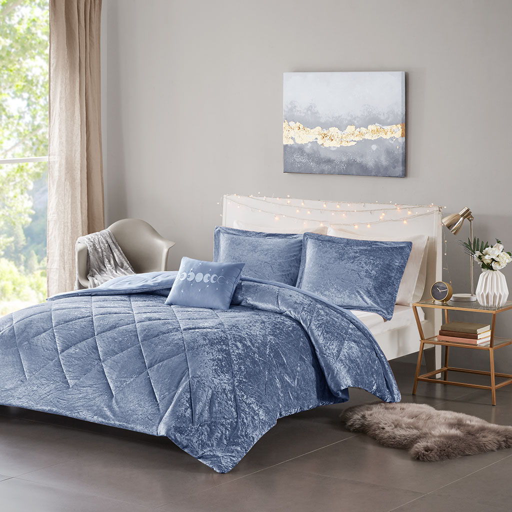 Felicia - Velvet King Comforter Set With Throw Pillow - Blue