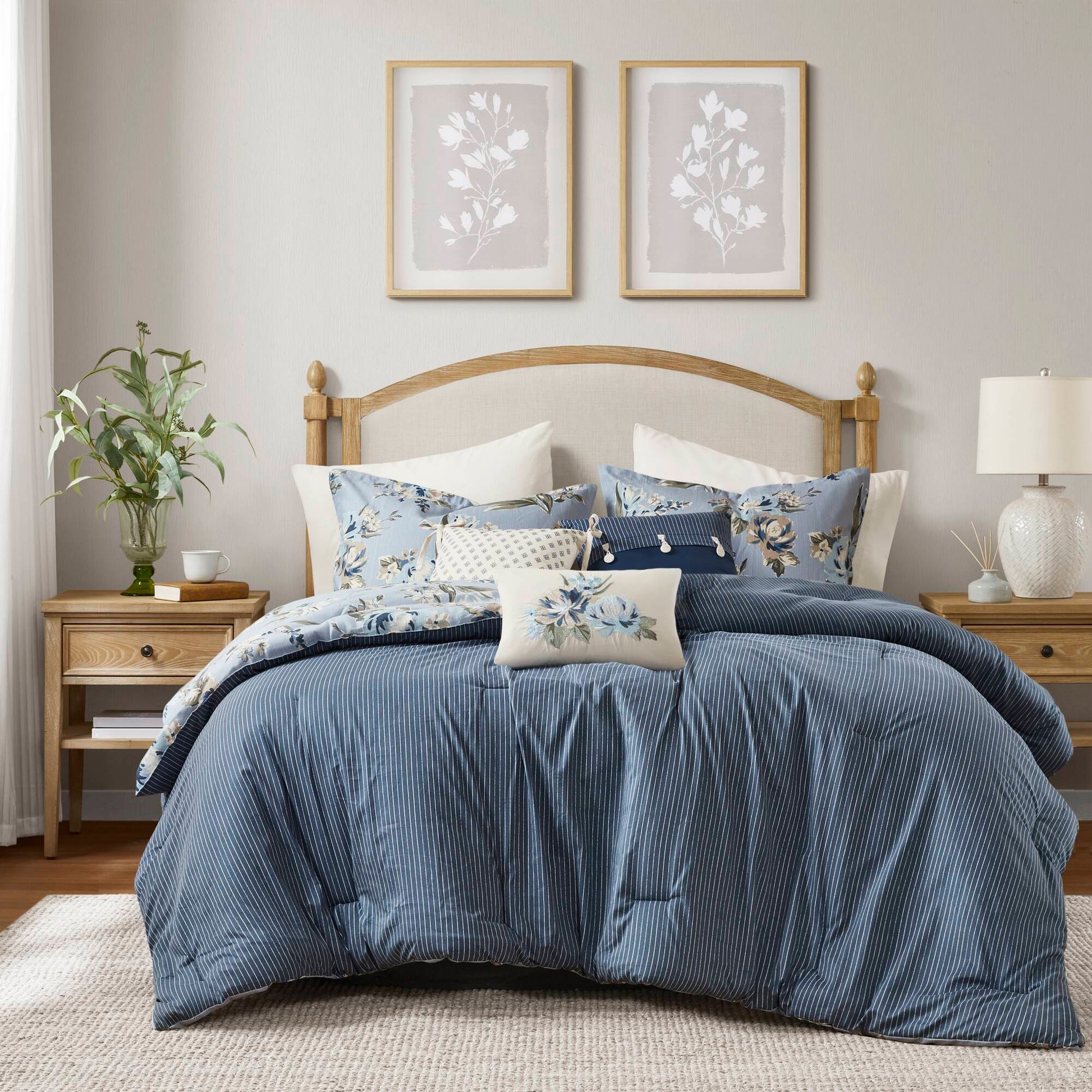 Salara - 7 Piece California King Vintage Floral Comforter Set - Blue