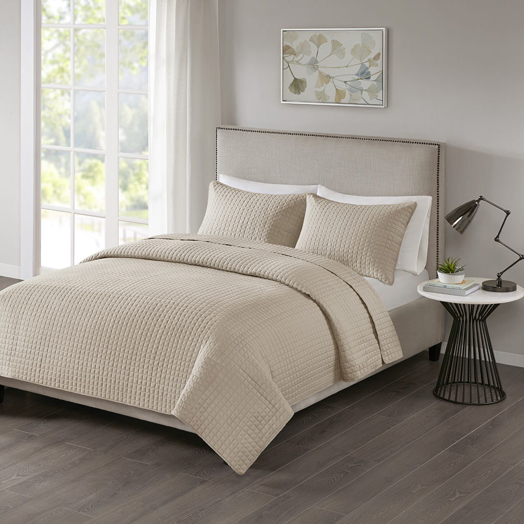 Otto - 3 Piece Reversible Coverlet Set - Khaki