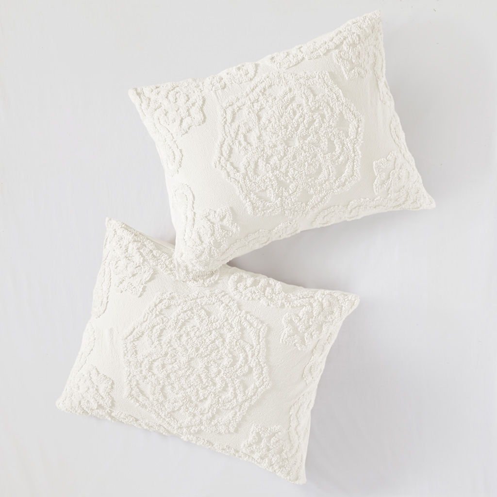 Laetitia - King 3 Piece Tufted Medallion Comforter Set - Off White