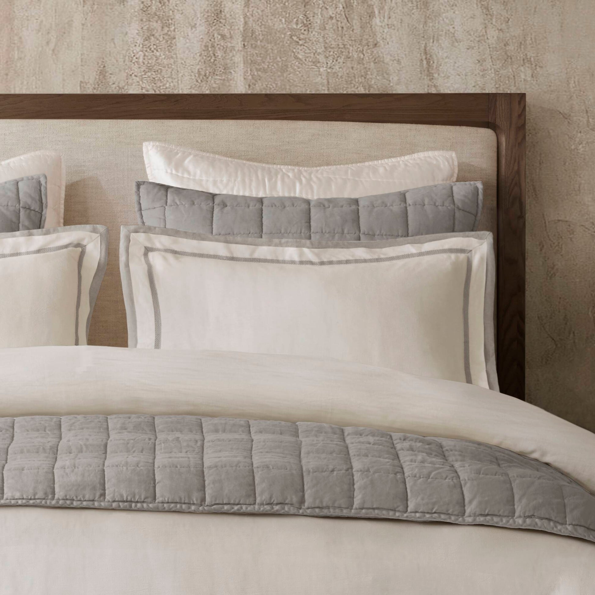 Linen Blend - Full/Queen Duvet Cover Set - White/Gray