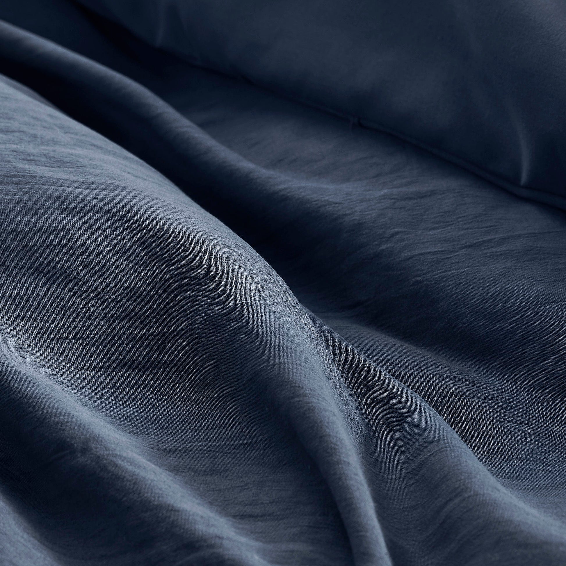 Porter - King Soft Washed Pleated Comforter Set - Navy