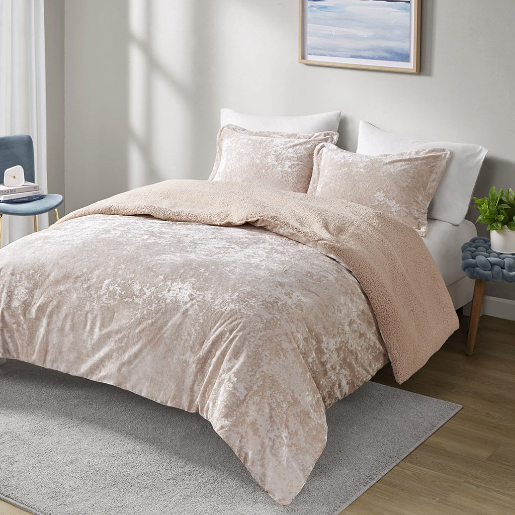 Mira - Crushed Velvet Sherpa Reversible Comforter Set - Blush