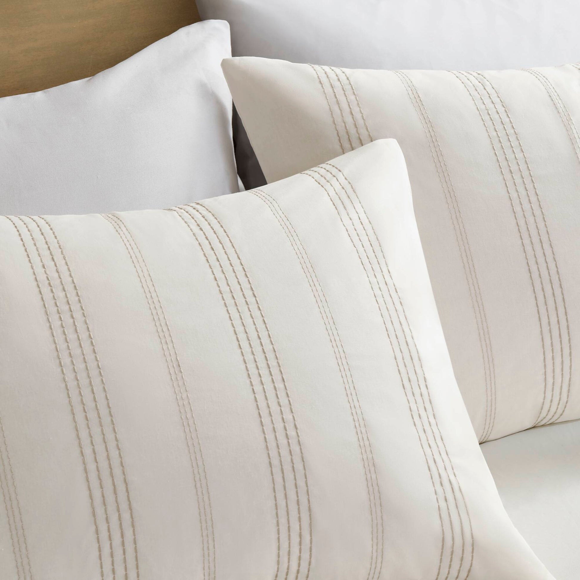 Morgan - 6 Piece Queen Cotton Jacquard Oversized Comforter Set - Ivory / Taupe