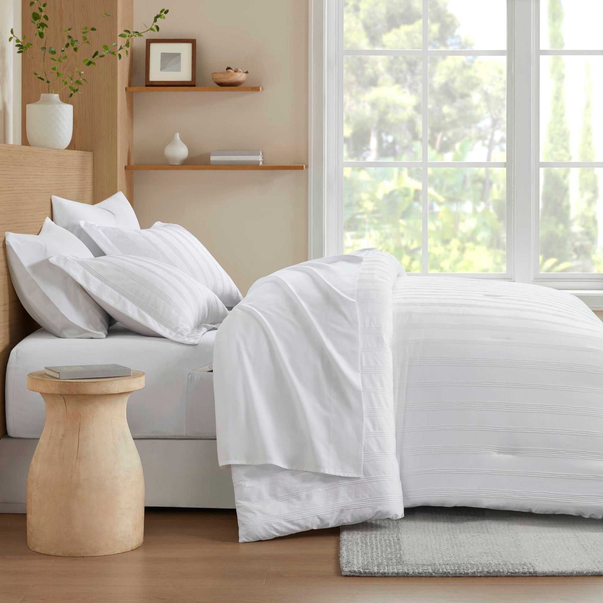 Logan - Full Striped Comforter Set - White