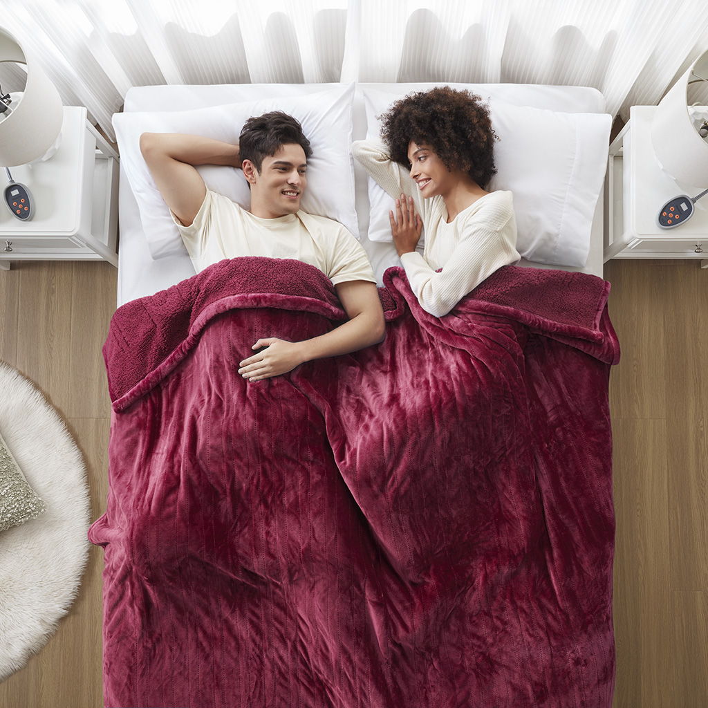 Heated Microlight to Berber - King Blanket - Red