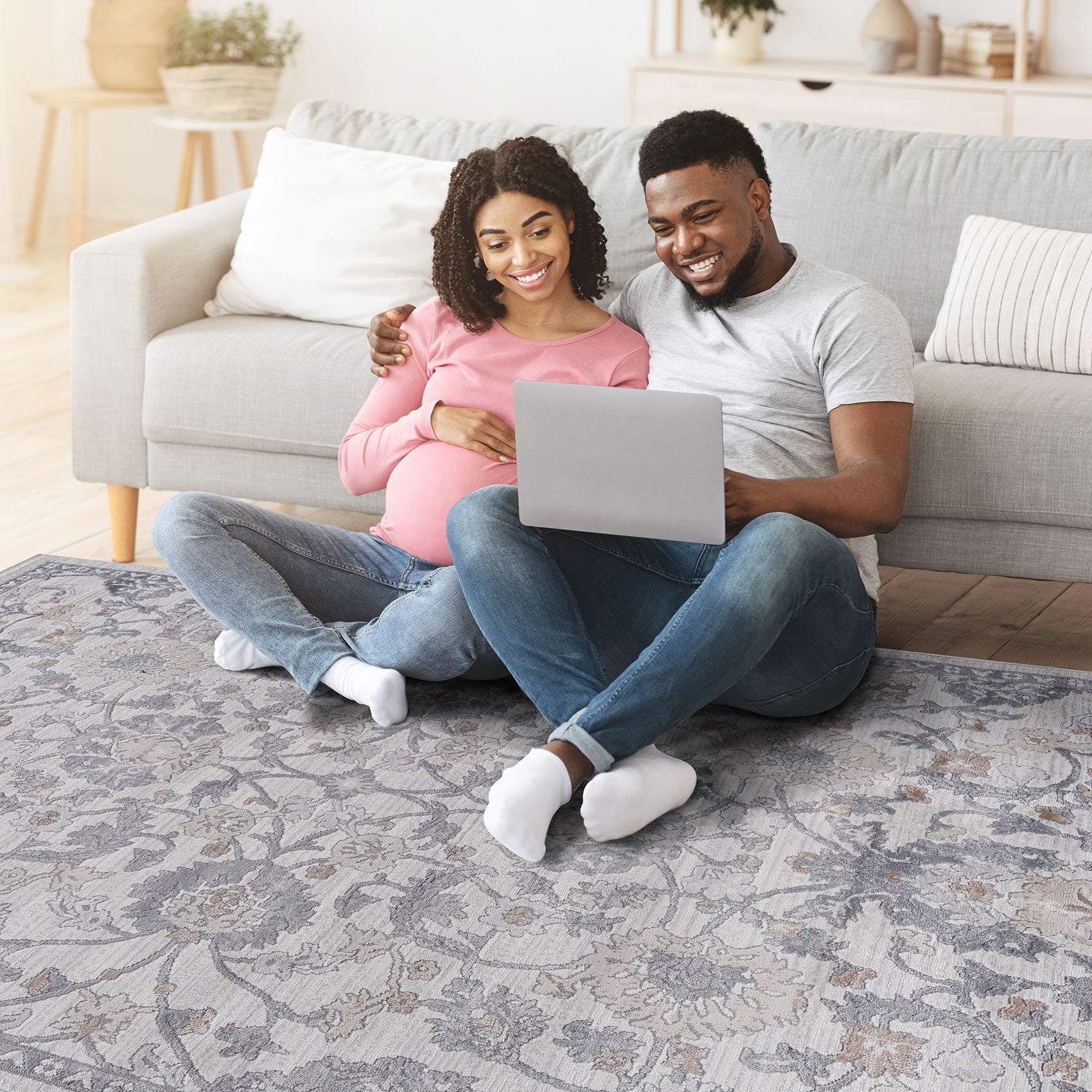 Marfi - 6' X 9' Oriental Area Rug - Sand / Ivory