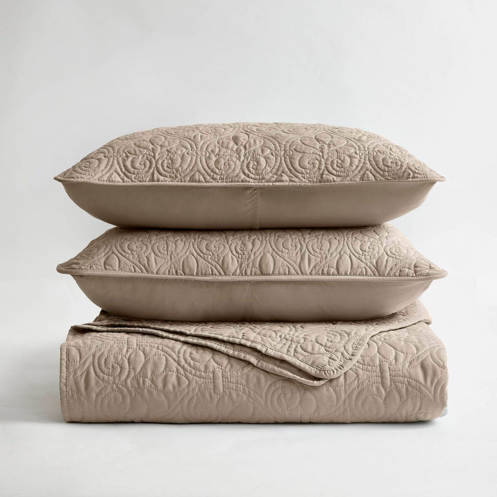 Quebec - Twin Reversible Coverlet Set - Khaki