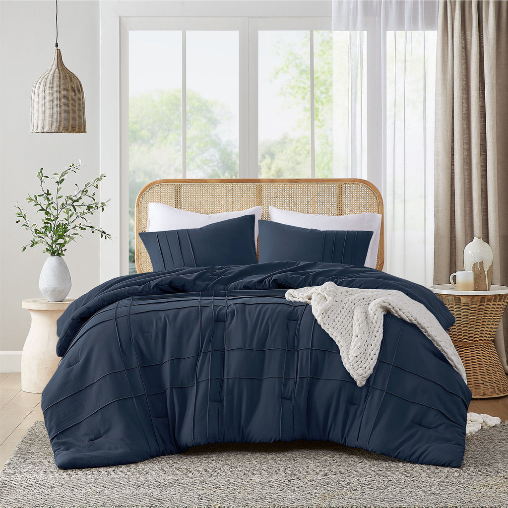 Porter - King Soft Washed Pleated Comforter Set - Navy