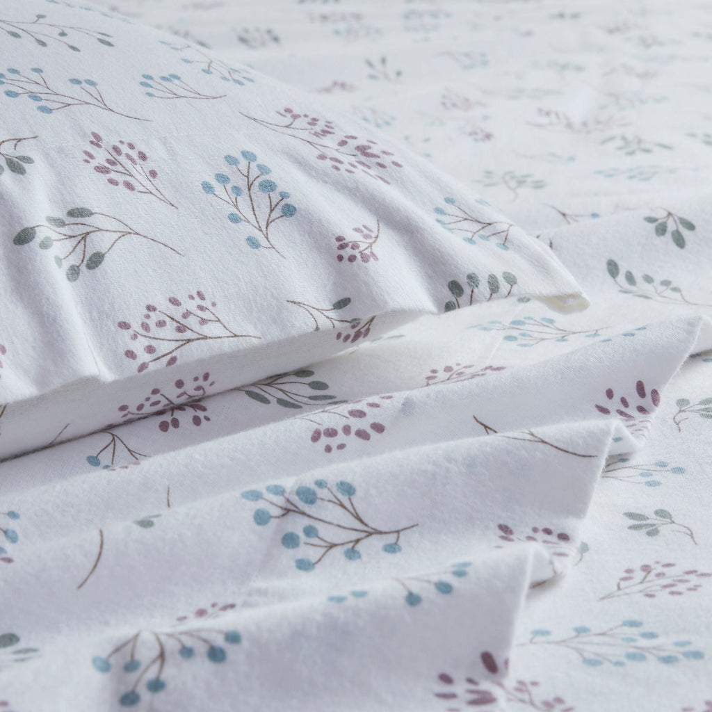 Cozy Cotton Flannel - King Printed Sheet Set - White Tossed Botanical