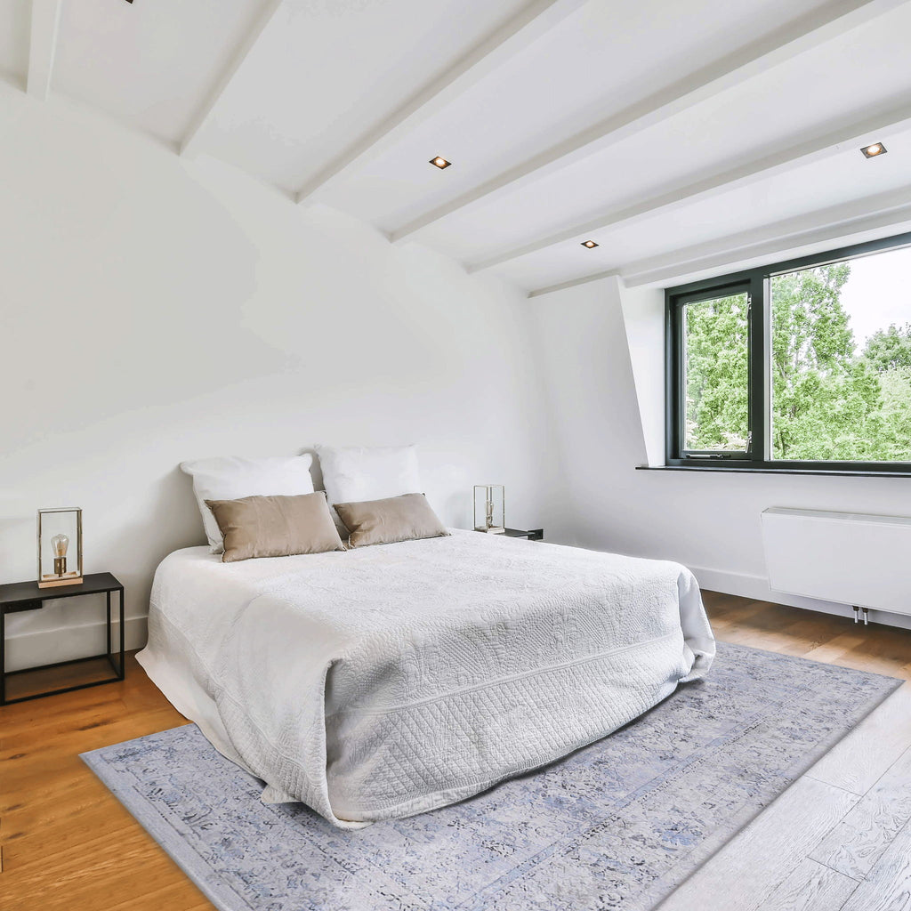 Maval - 8' X 10' Washable Area Rug - Blue / Cream