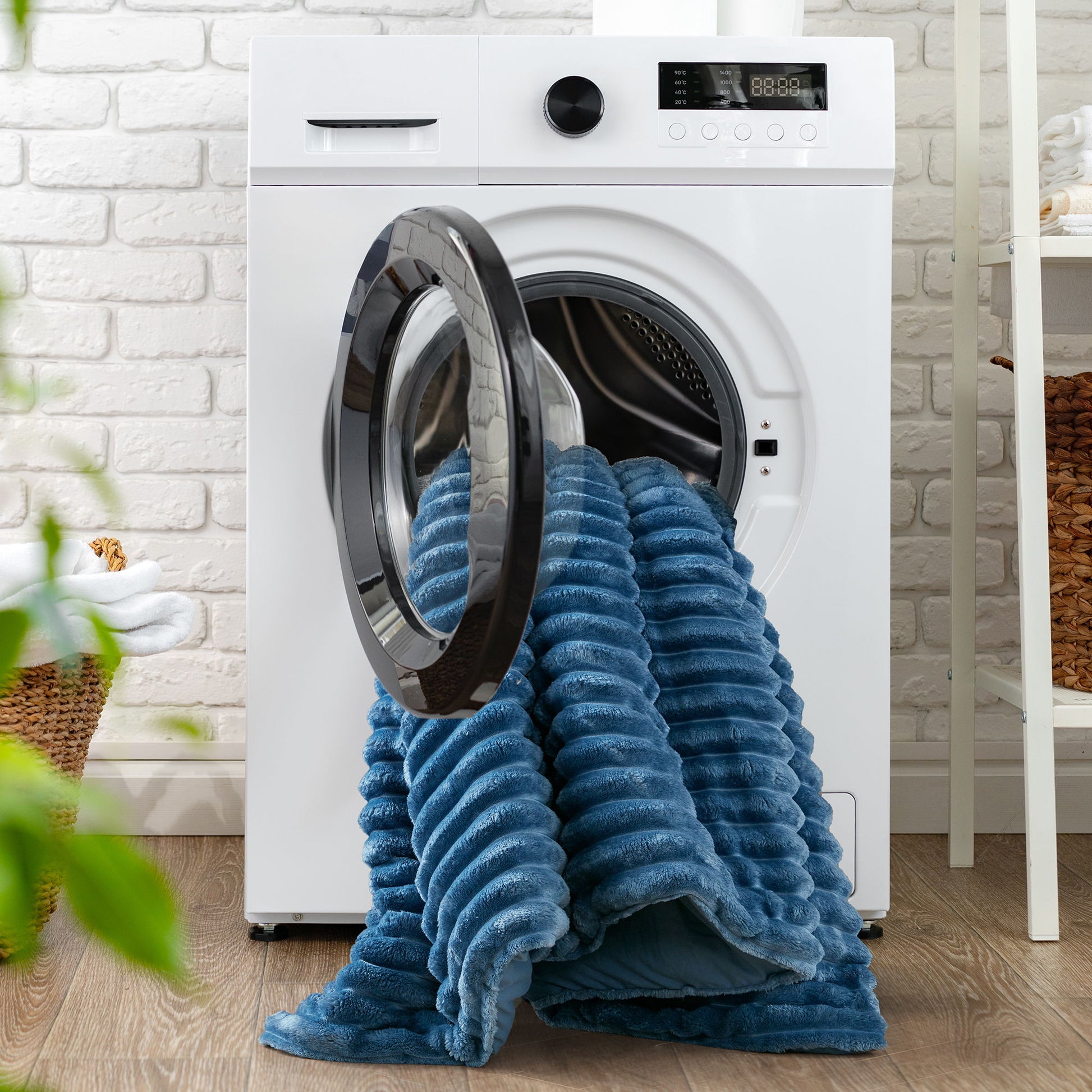 Avril - King/California King Fluffy Ribbed Plush Comforter Set - Blue Ombre