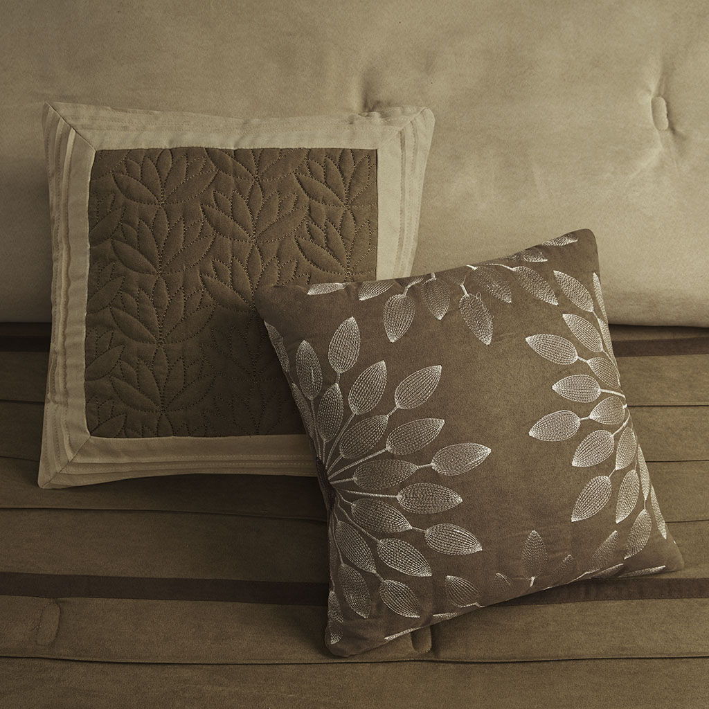 Palmer - Queen Piece Comforter (Set of 7) - Natural