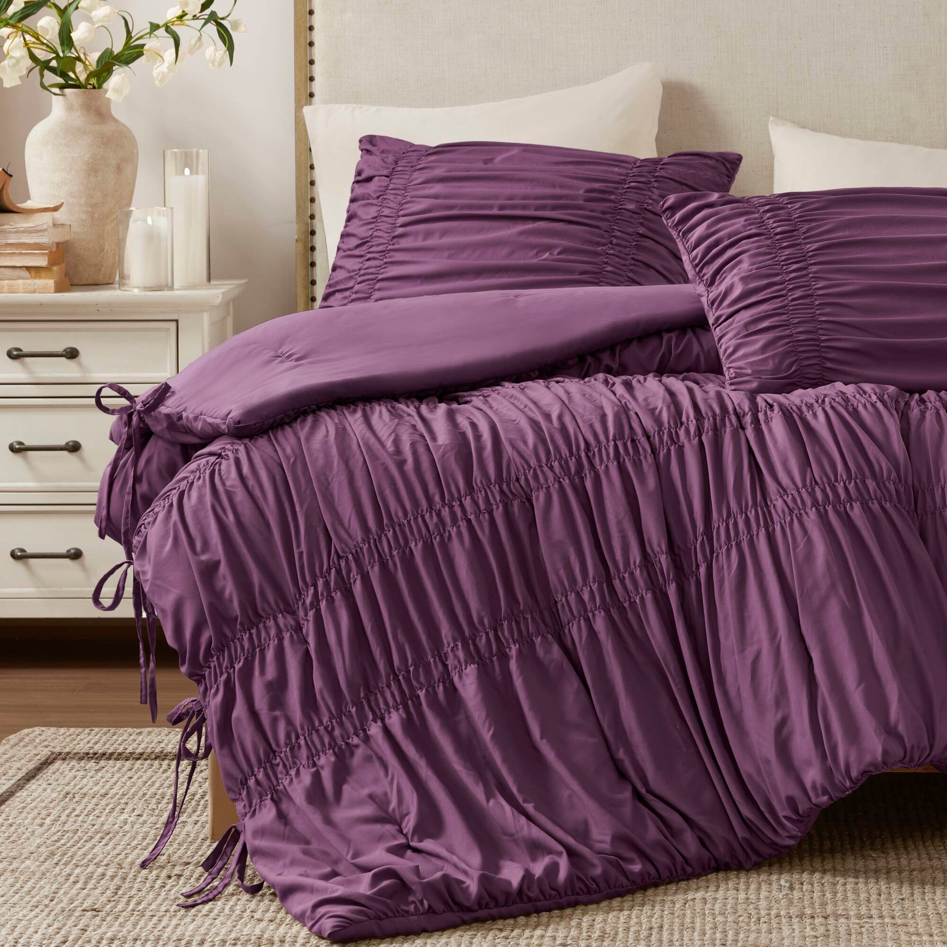 Mia - 3 Piece King Comforter Set - Purple