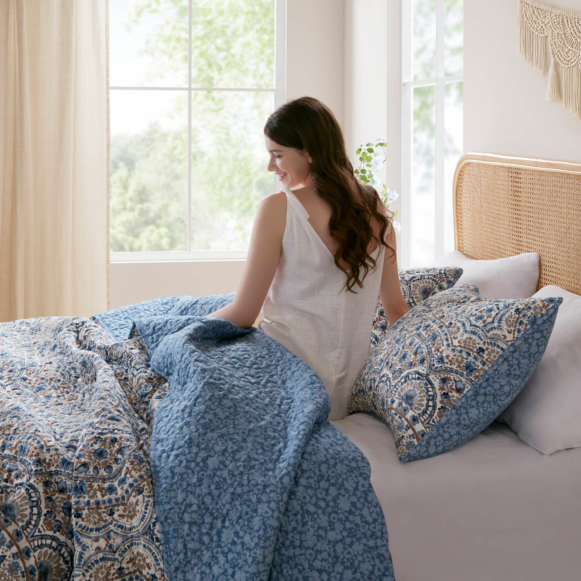 Valerie - King Boho Floral Reversible Quilt - Blue