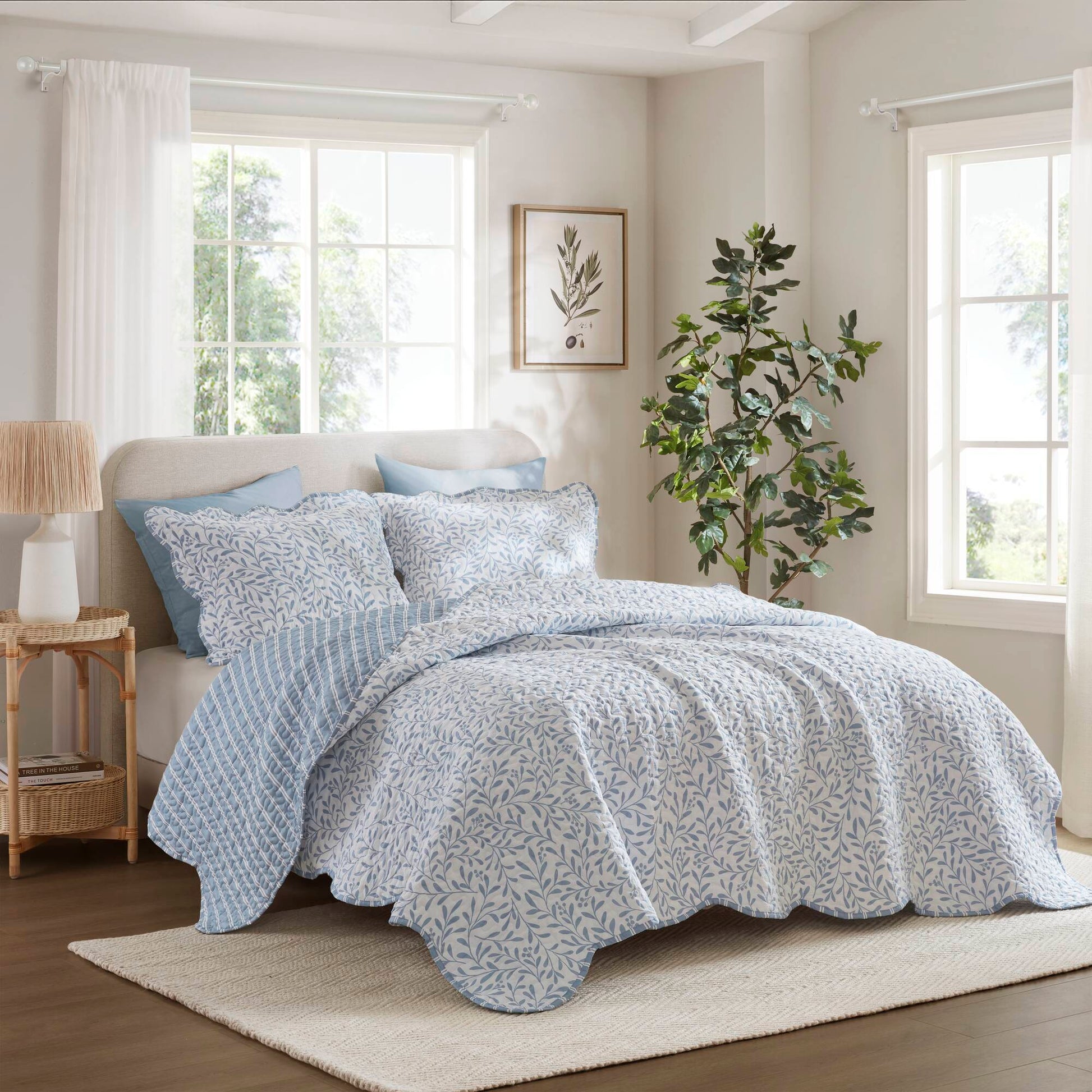 Darcy - 3 Piece Print Quilt Set - Blue