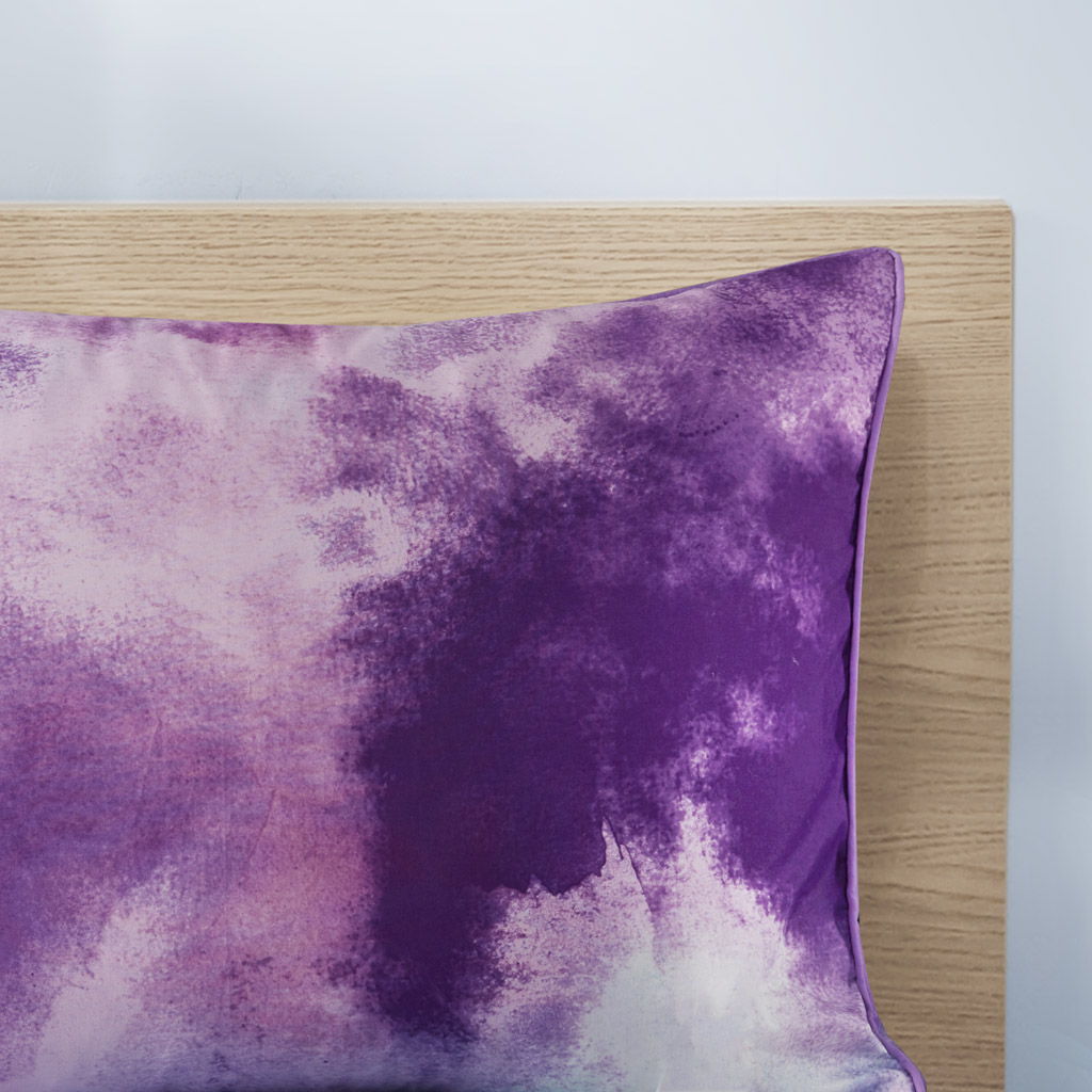 Cassiopeia - King Watercolor Tie Dye Printed Comforter Set With Throw Pillow - Lavender