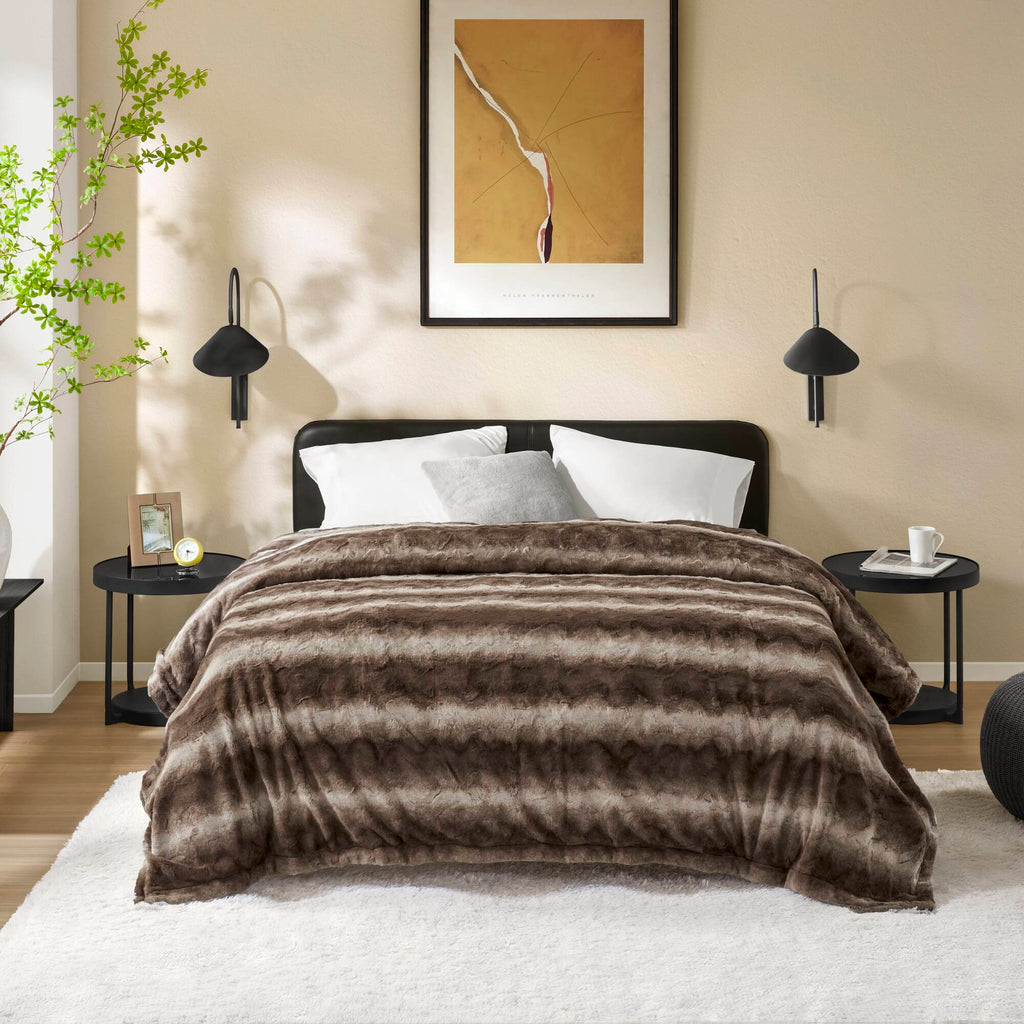 Zuri - 66" x 90" Blanket - Brown