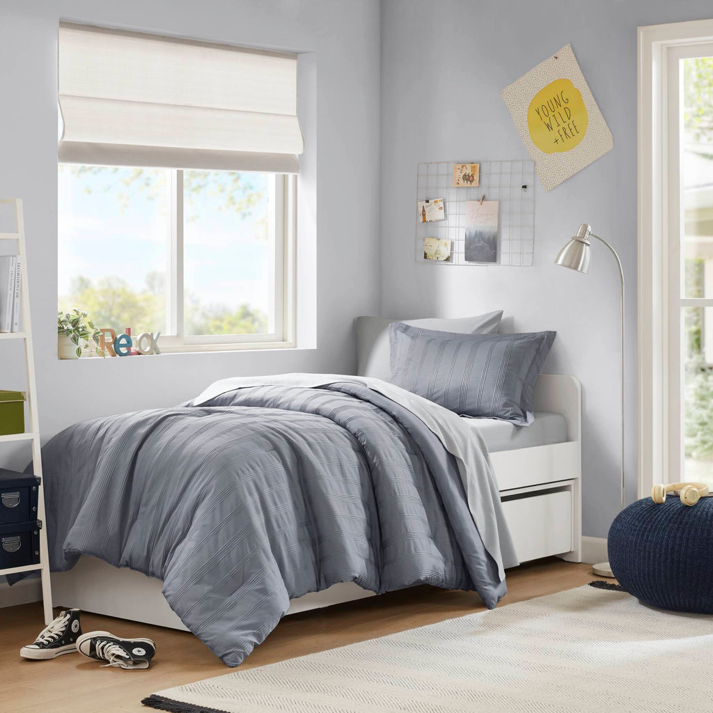 Logan - Twin/Twin Long Striped Comforter Set - Blue/Gray