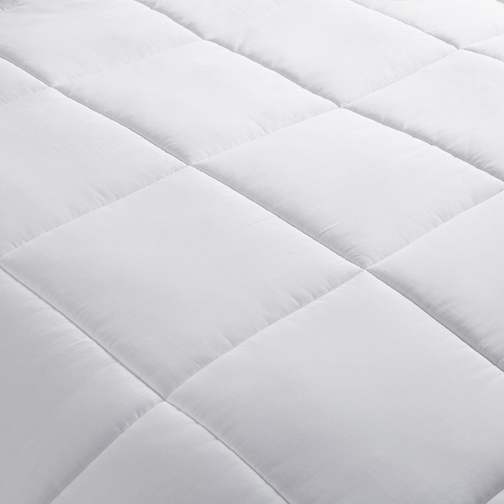Winfield - King 300 Thread Count Percale Luxury Down Alternative Comforter - White