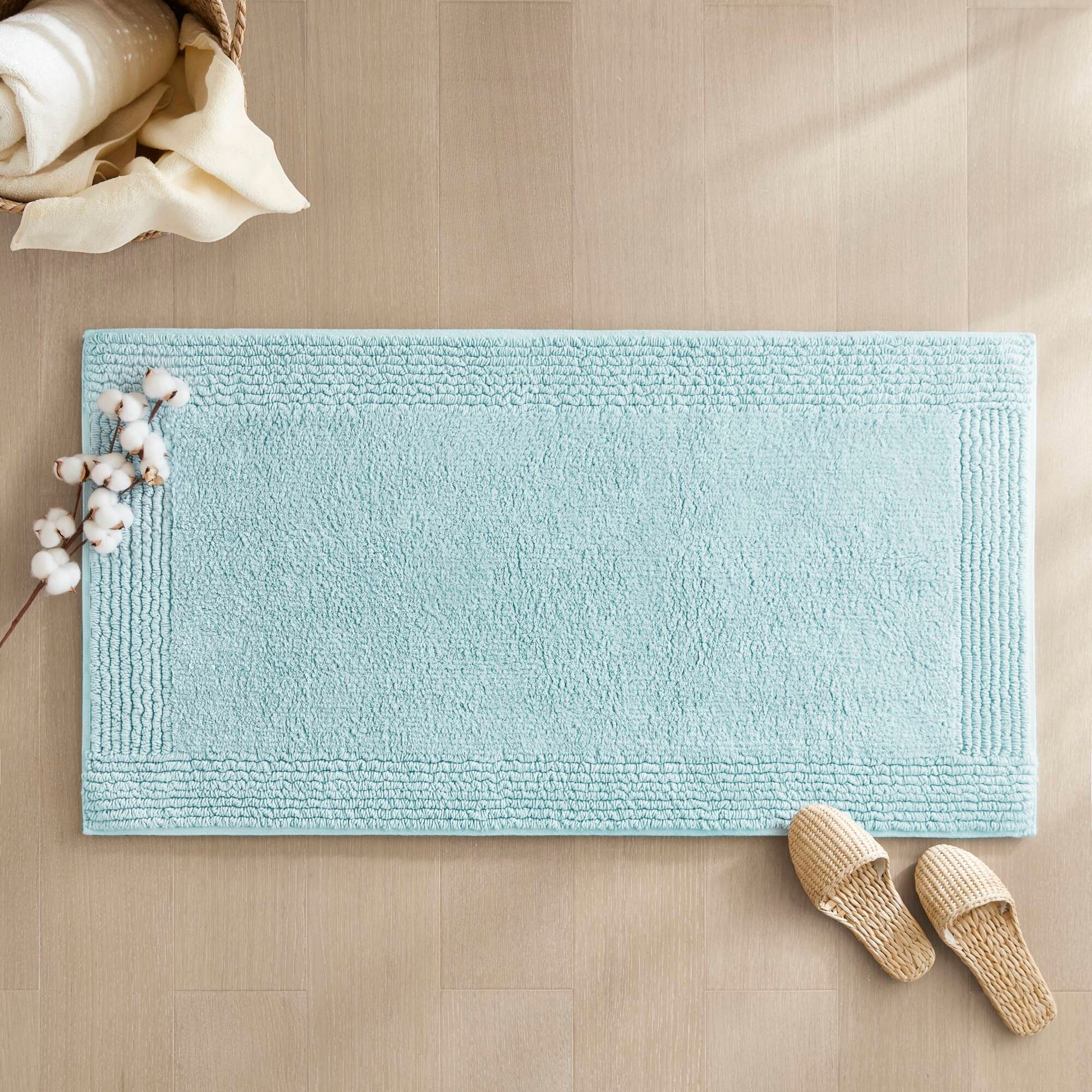 Splendor - 17" x 24" Tufted Reversible Bath Rug - Blue