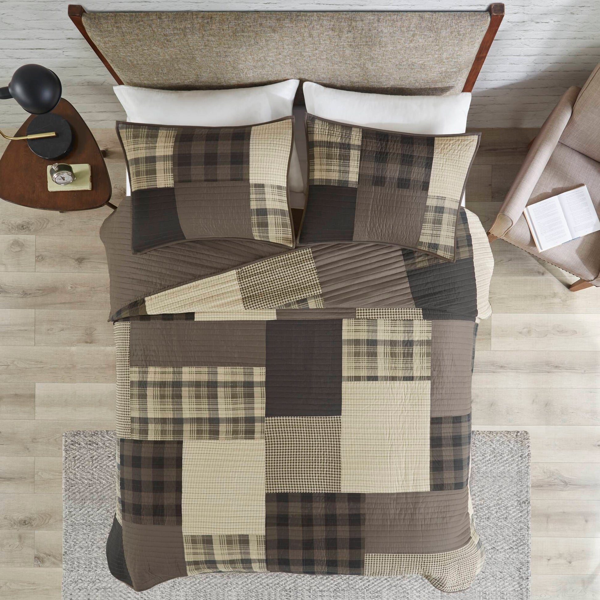 Winter Hills - Oversized Quilt Set - Tan