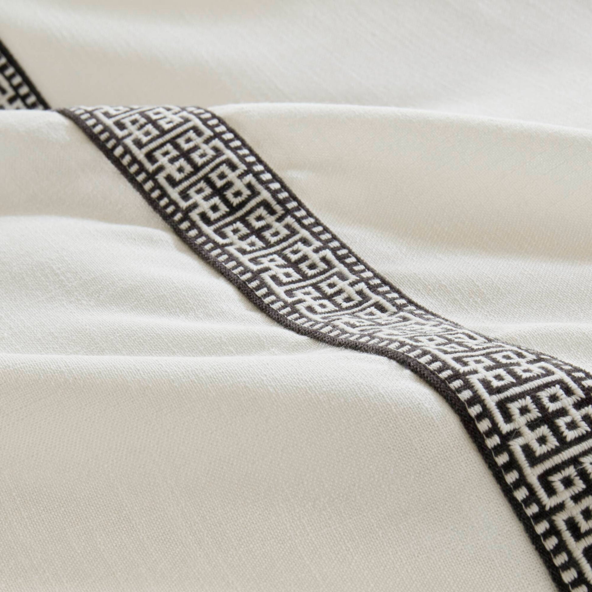 Jarvis - 8 Piece Queen Embroidery Oversized Duvet Style Comforter Set - Black / White