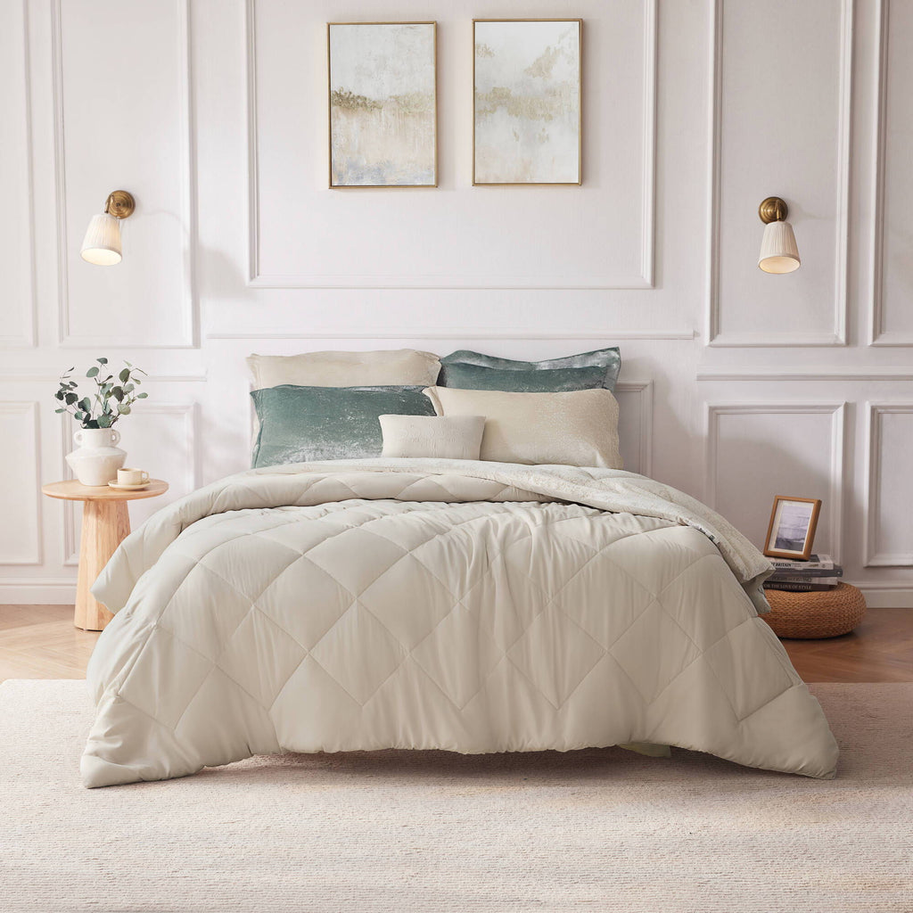Felicia - Velvet King Comforter Set With Throw Pillow - Champagne