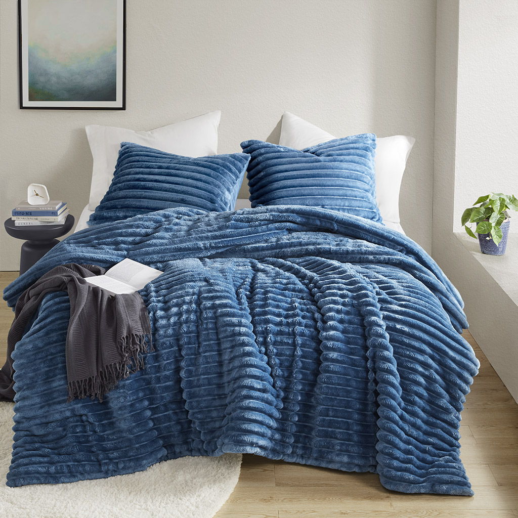 Avril - Full/Queen Fluffy Ribbed Plush Comforter Set - Blue