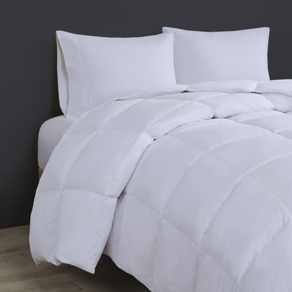 Heavy Warmth - Oversize Twin Comforter - White