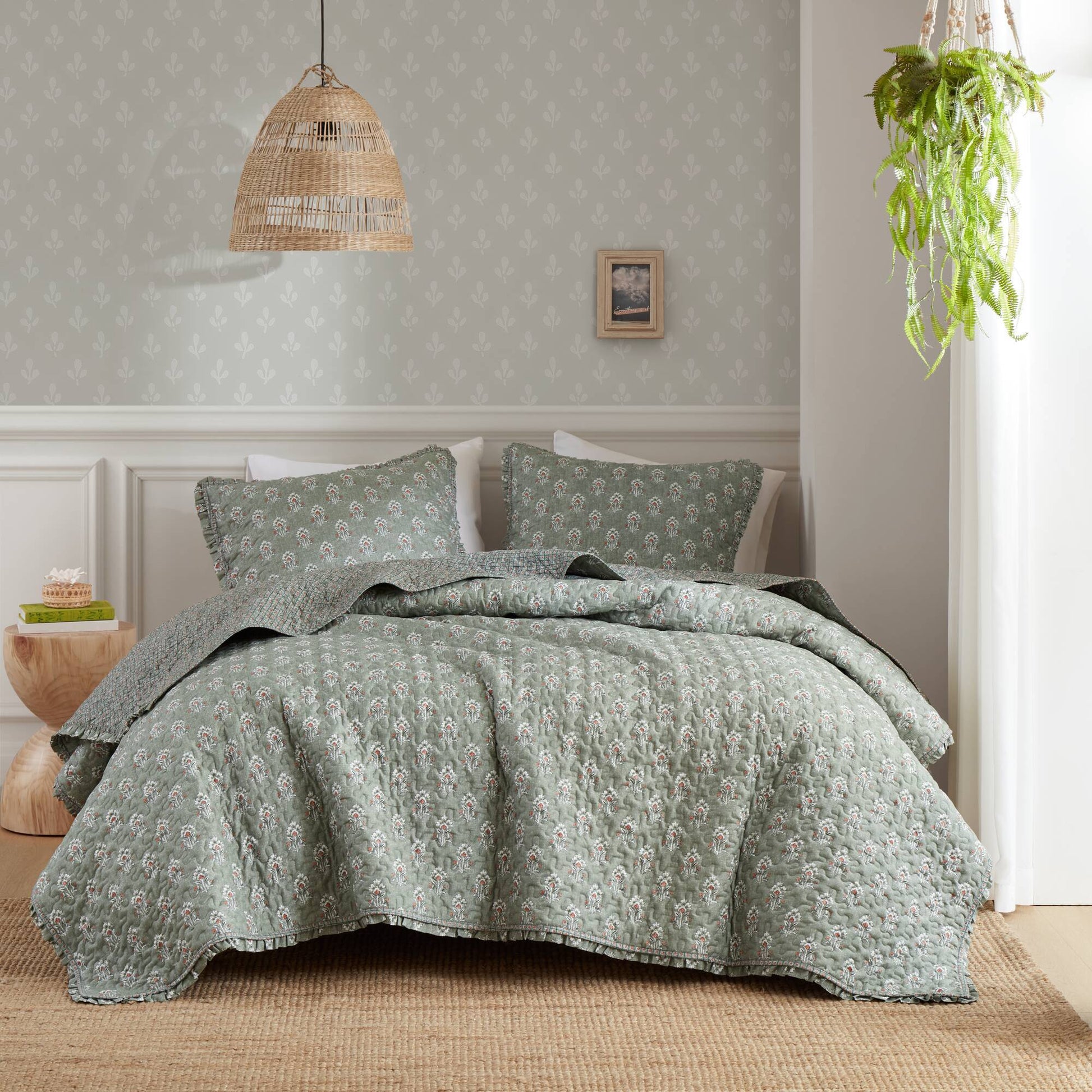 Linwood - Queen 3 Piece Ruffle Printed Quilt Set - Sage Green