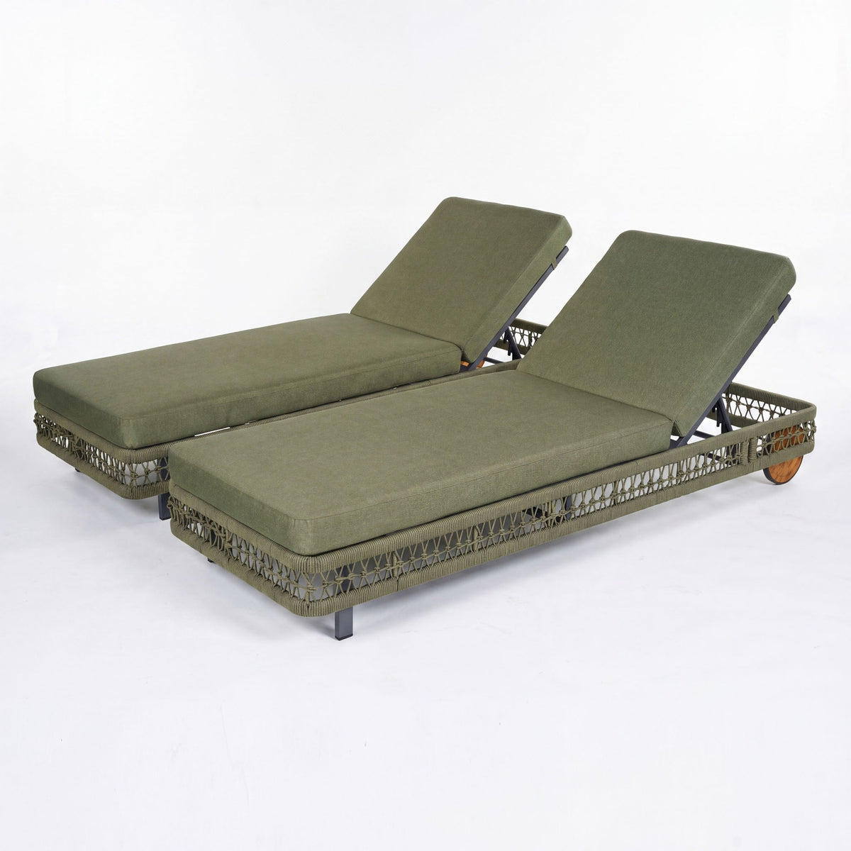 Outdoor Chaise Lounge & Wheels, 5 Position Adjustable Backrest