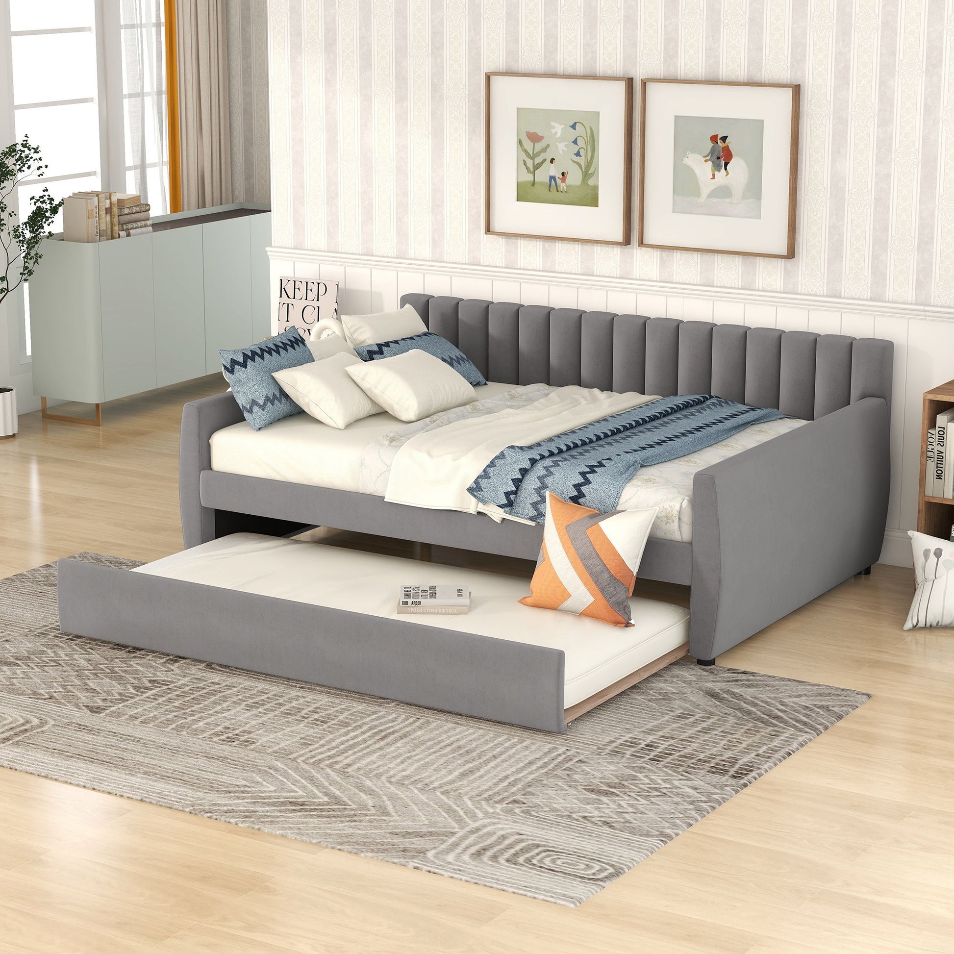 Upholstered Daybed With Slat Support