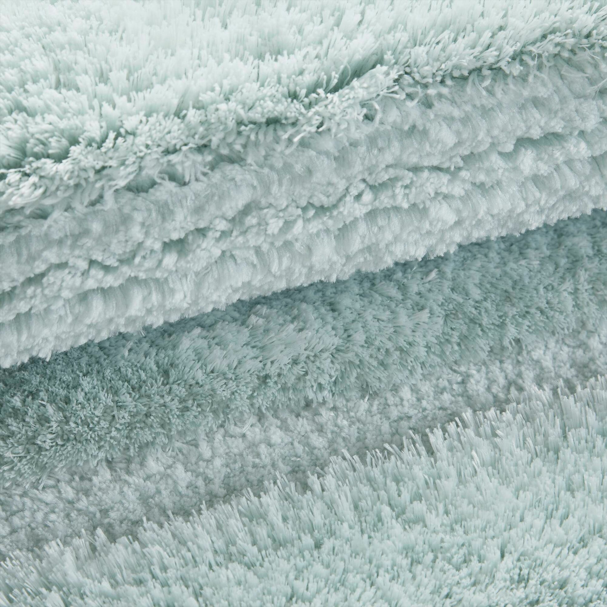 Tufted Pearl Channel - 21" x 34" Rug - Seafoam