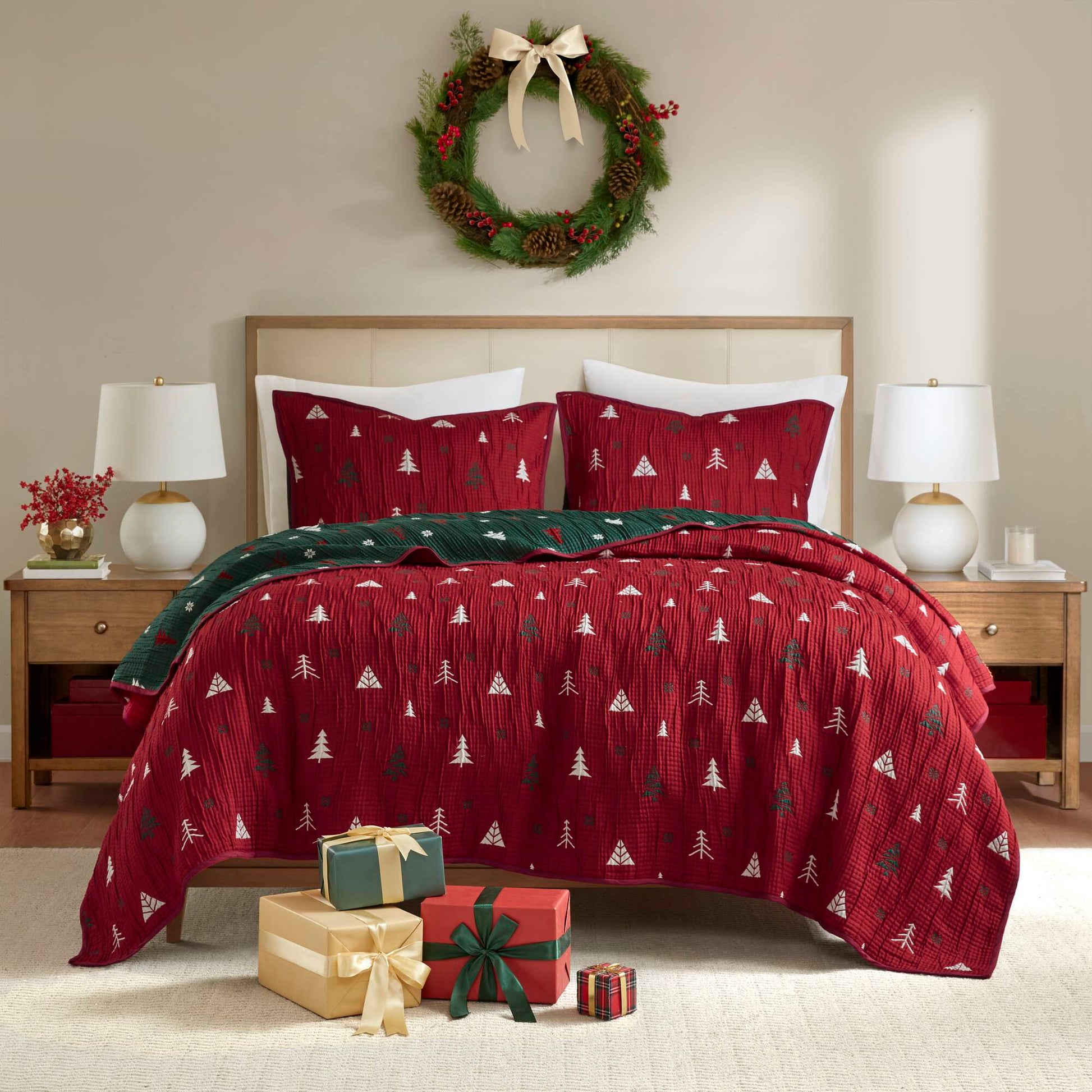 Winter - Queen Coverlet Mini Set - Red