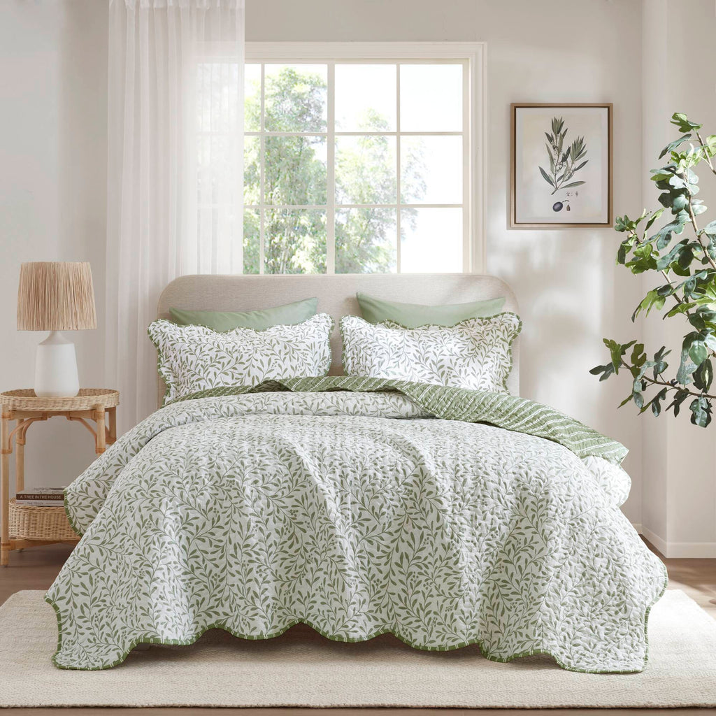 Darcy - 3 Piece Print Quilt Set - Sage Green