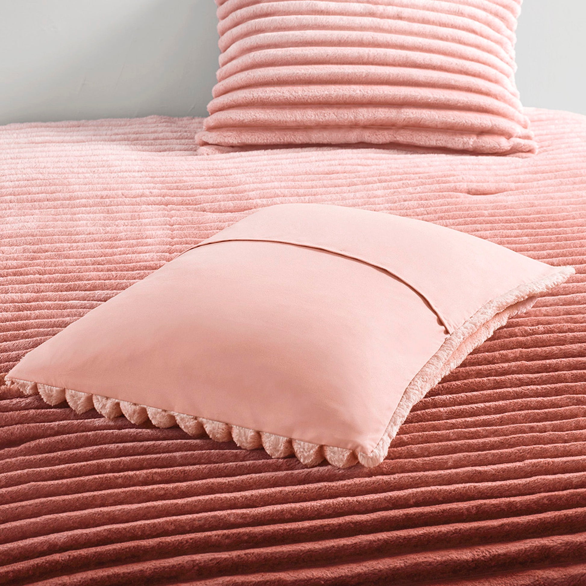 Avril - Twin/Twin Long Fluffy Ribbed Plush Comforter Set - Blush Ombre