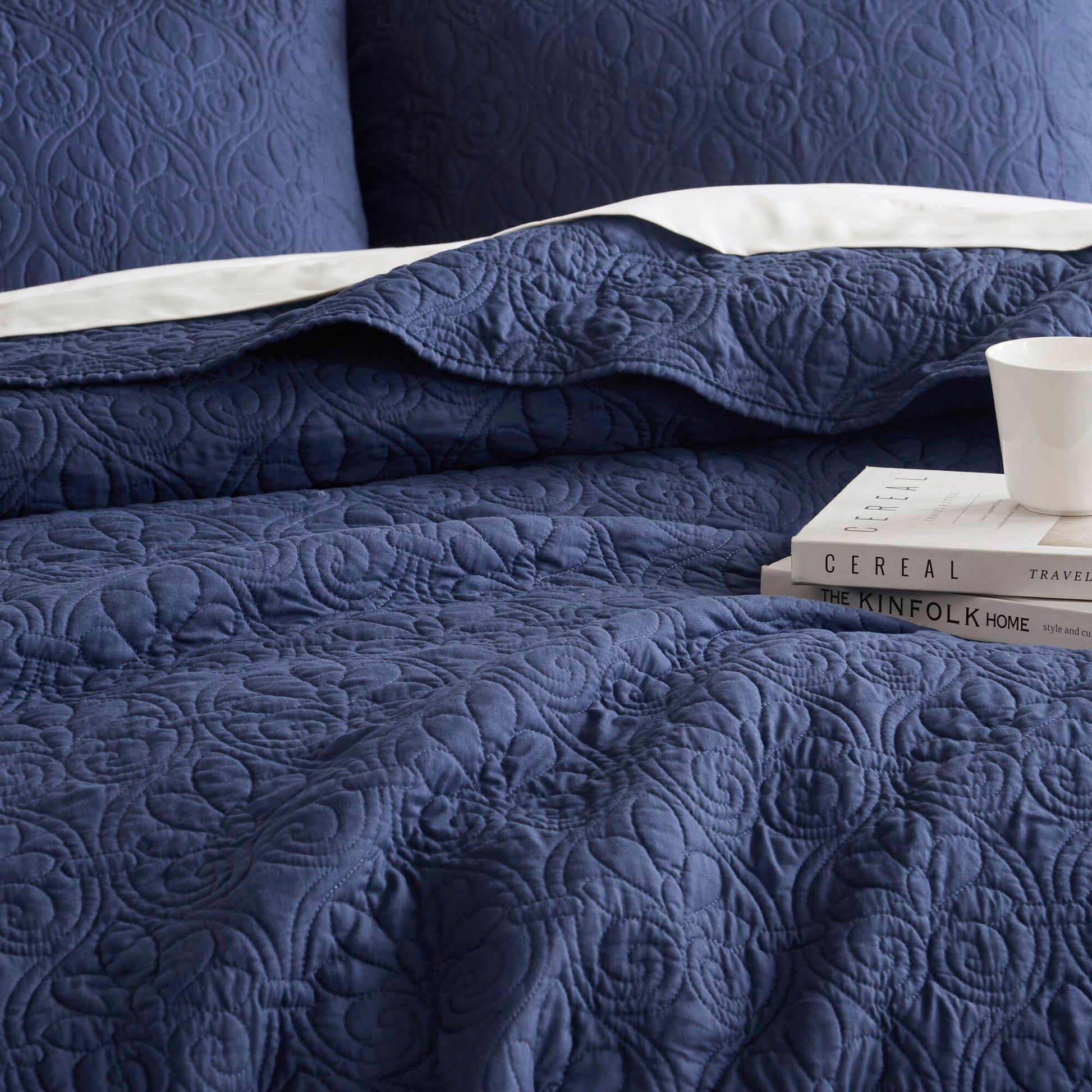 Quebec - Twin Reversible Bedspread Set - Navy