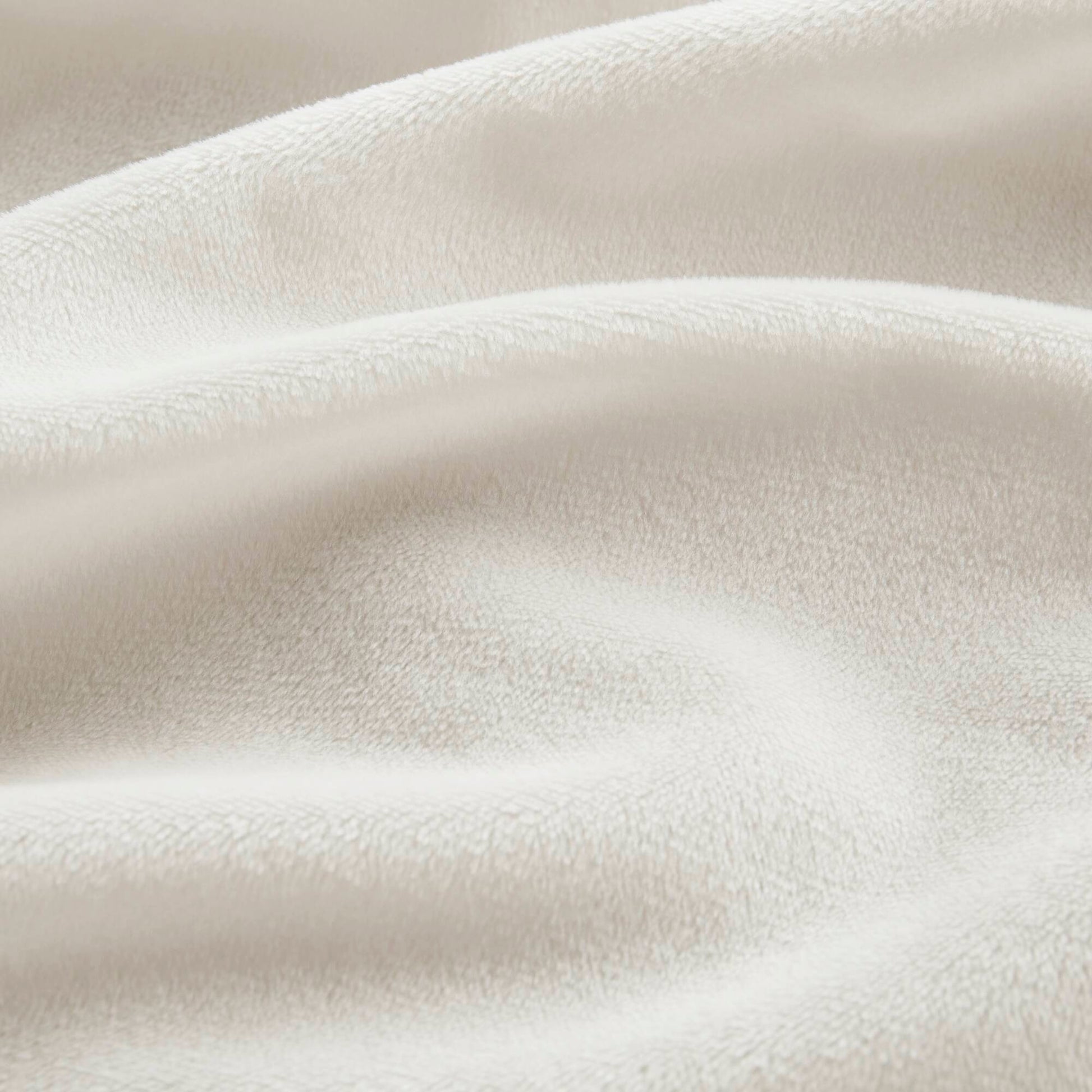 Vivienne - Faux Fur Throw - Ivory